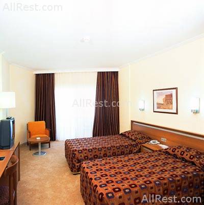 Queens Park Resort 8